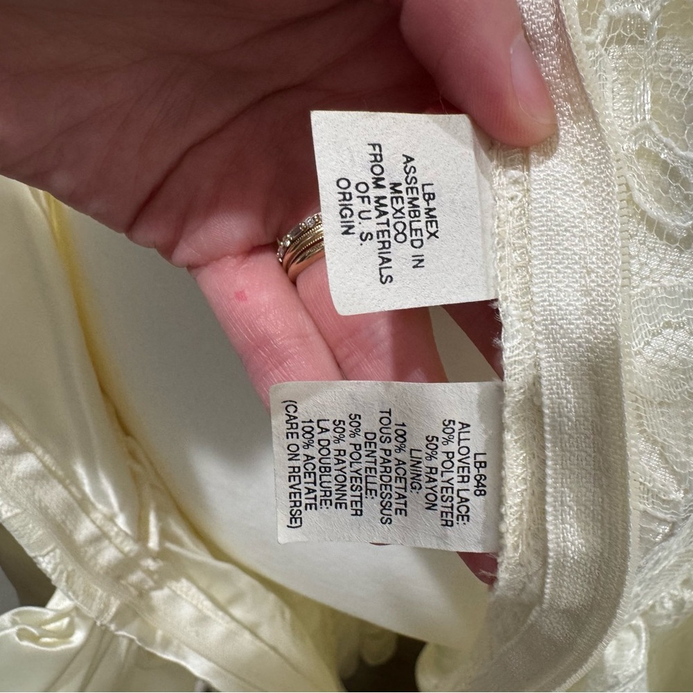 Vintage Alfred Angelo Wedding Dress - Picture 12 of 13